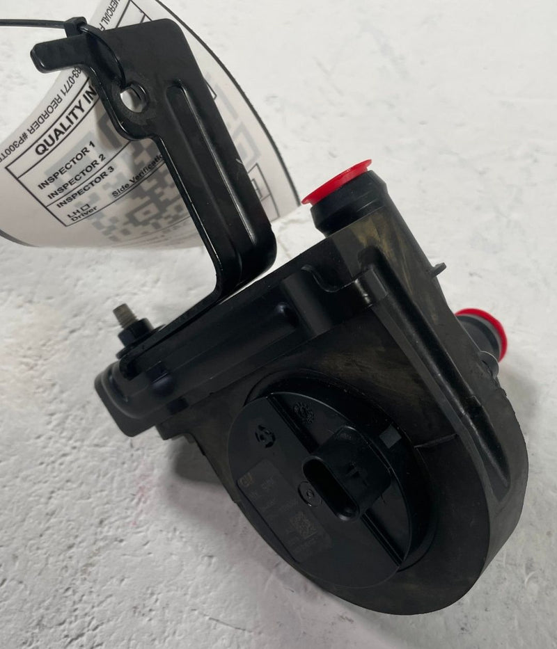 Load image into Gallery viewer, 2025-2026 CHEVROLET EQUINOX ENGINE COOLANT COOLING AUXILIARY WATER PUMP # 112348
