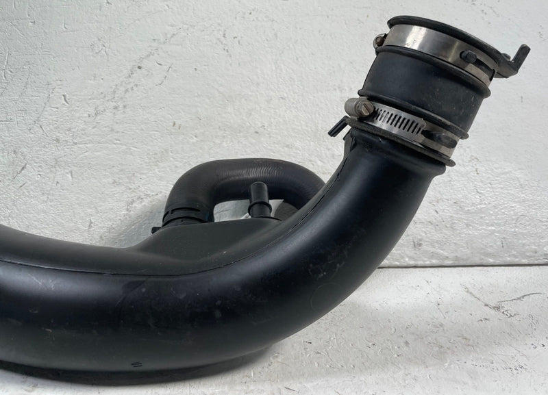 Load image into Gallery viewer, 15-23 FORD MUSTANG ENGINE AIR INTAKE INLET HOSE PIPE TUBE ASSEMBLY 2.3L # 113514
