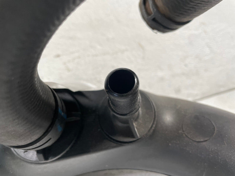 Load image into Gallery viewer, 15-23 FORD MUSTANG ENGINE AIR INTAKE INLET HOSE PIPE TUBE ASSEMBLY 2.3L # 113514
