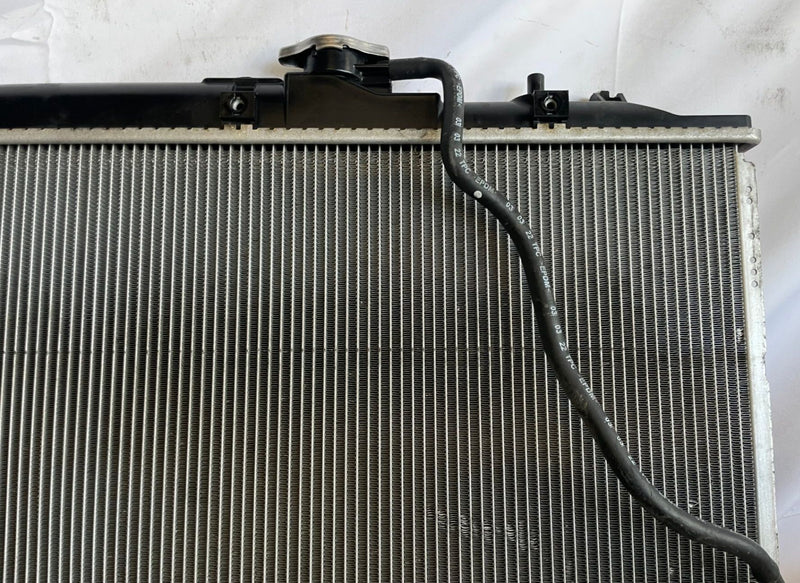 Load image into Gallery viewer, 16-25 HONDA PASSPORT PILOT ENGINE COOLANT COOLING RADIATOR ASSEMBLY 3.5L #113434
