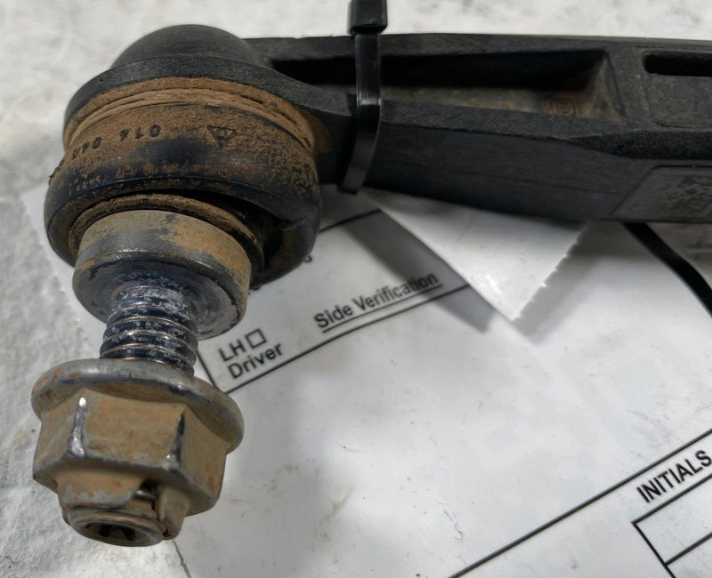 Load image into Gallery viewer, 18-25 BMW X3 X4 G01 G02 REAR LH OR RH SIDE STABILIZER SWAY BAR END LINK # 108202
