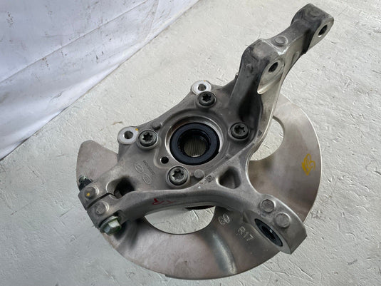 22-26 HYUNDAI IONIQ 5 AWD FRONT RIGHT STEERING SPINDLE KNUCKLE W/ HUB