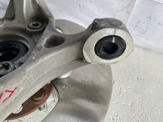 22-26 HYUNDAI IONIQ 5 AWD FRONT RIGHT STEERING SPINDLE KNUCKLE W/ HUB