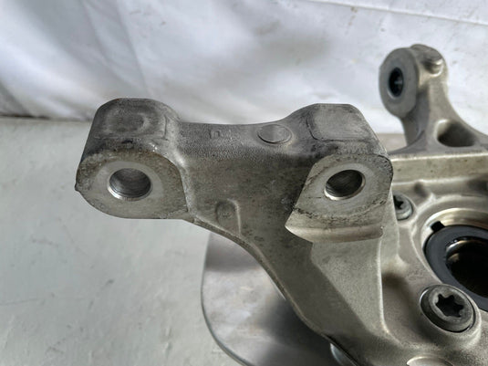 22-26 HYUNDAI IONIQ 5 AWD FRONT RIGHT STEERING SPINDLE KNUCKLE W/ HUB