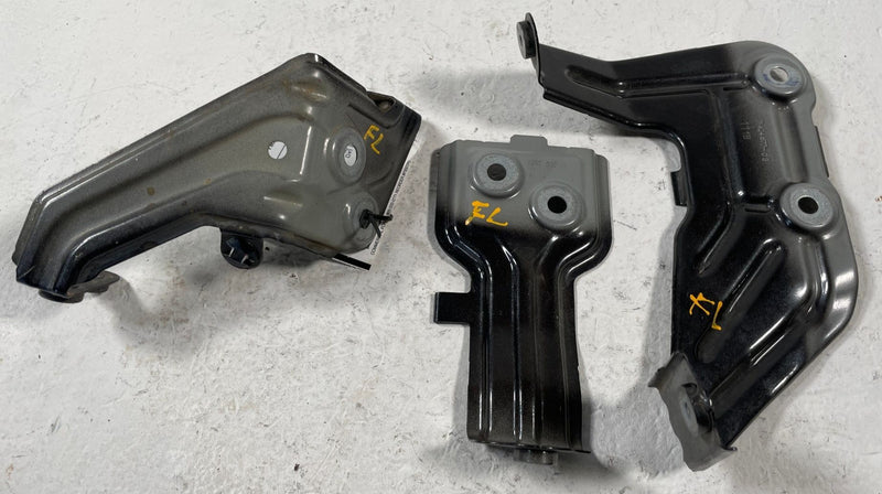 Load image into Gallery viewer, 18-25 BMW X3 X4 G01 FRONT LEFT CENTER LOWER REARWARD FENDER BRACKET SET # 108190
