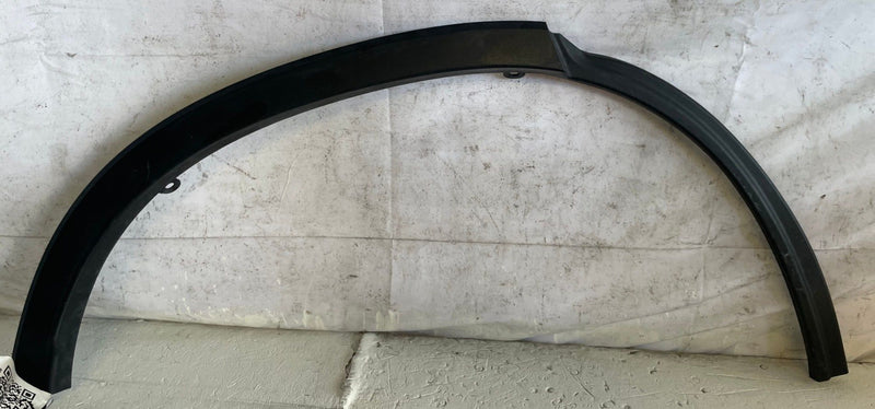 Load image into Gallery viewer, 2022 - 2025 HONDA PASSPORT REAR RIGHT SIDE QUARTER WHEEL FLARE MOLDING # 113413
