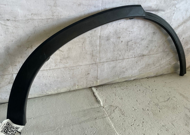 Load image into Gallery viewer, 2022 - 2025 HONDA PASSPORT REAR RIGHT SIDE QUARTER WHEEL FLARE MOLDING # 113413
