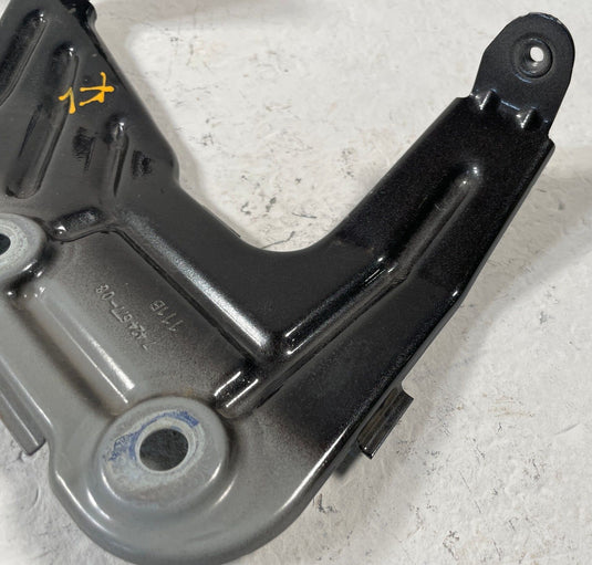 18-25 BMW X3 X4 G01 FRONT LEFT CENTER LOWER REARWARD FENDER BRACKET SET