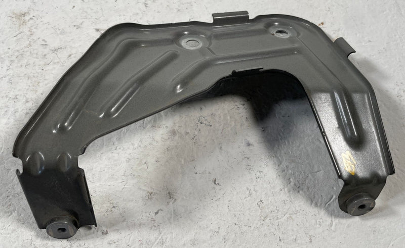 Load image into Gallery viewer, 18-25 BMW X3 X4 G01 FRONT LEFT CENTER LOWER REARWARD FENDER BRACKET SET # 108190
