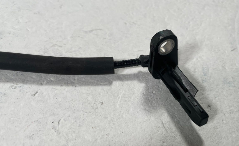Load image into Gallery viewer, 2025 CHEVROLET EQUINOX REAR LH OR RH SIDE ABS WHEEL SPEED SENSOR 1.5L # 112337

