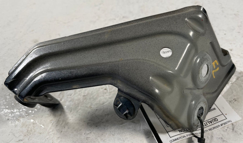 Load image into Gallery viewer, 18-25 BMW X3 X4 G01 FRONT LEFT CENTER LOWER REARWARD FENDER BRACKET SET # 108190
