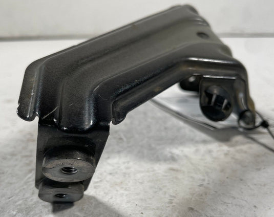 18-25 BMW X3 X4 G01 FRONT LEFT CENTER LOWER REARWARD FENDER BRACKET SET