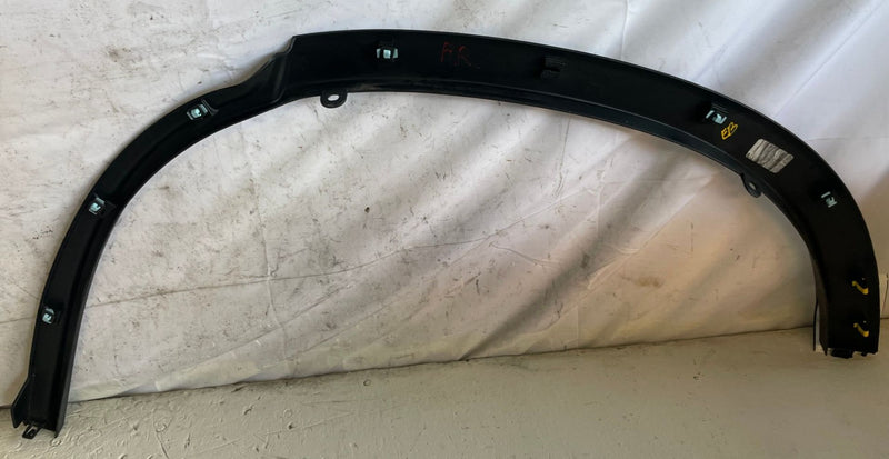 Load image into Gallery viewer, 2022 - 2025 HONDA PASSPORT REAR RIGHT SIDE QUARTER WHEEL FLARE MOLDING # 113413
