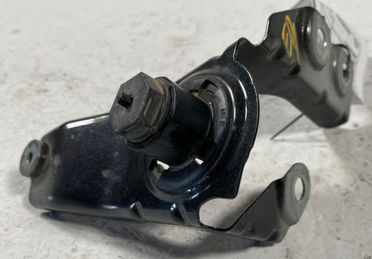 2018 - 2025 BMW X3 X4 G01 G02 FRONT LEFT FORWARD UPPER FENDER BRACKET