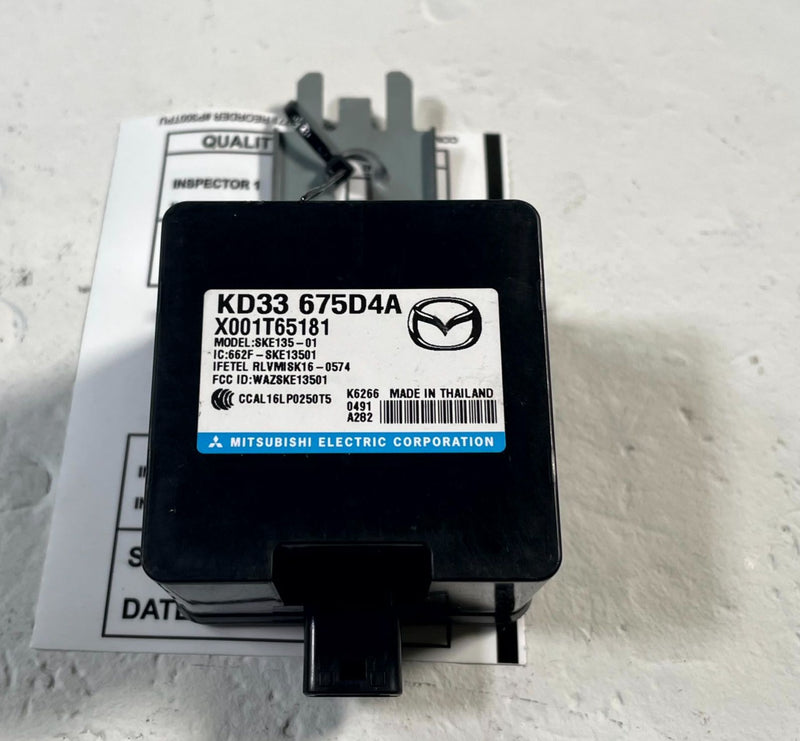 Load image into Gallery viewer, 2013 - 2025 MAZDA CX-5 KEYLESS ENTRY RECEIVER CONTROL MODULE KD33675D4A # 113749
