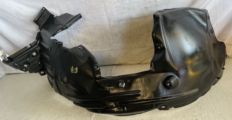 Load image into Gallery viewer, 2022 - 2025 HONDA PASSPORT FRONT LEFT SIDE FENDER LINER SPLASH SHIELD # 113394
