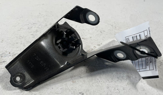 2018 - 2025 BMW X3 X4 G01 G02 FRONT LEFT FORWARD UPPER FENDER BRACKET