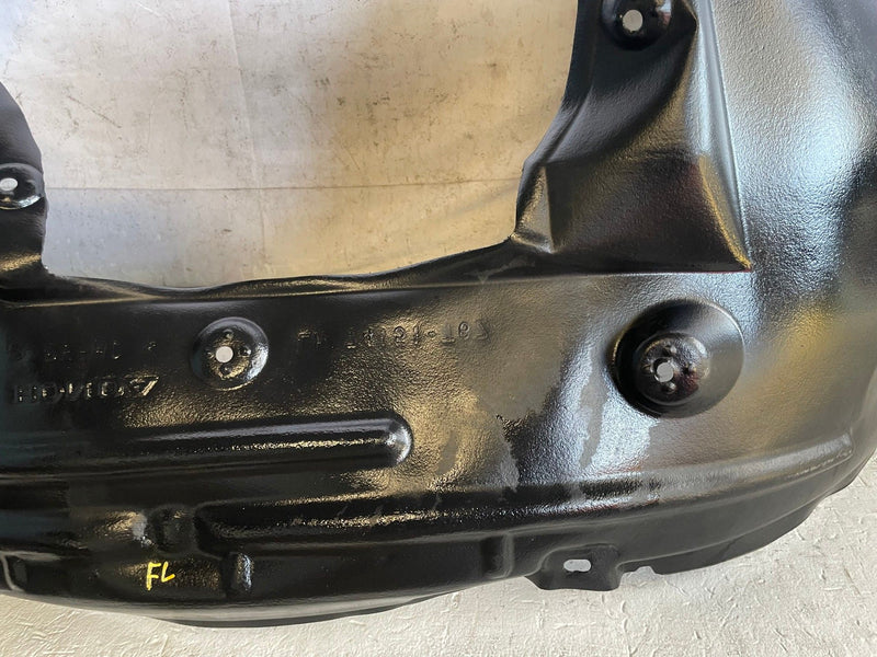 Load image into Gallery viewer, 2022 - 2025 HONDA PASSPORT FRONT LEFT SIDE FENDER LINER SPLASH SHIELD # 113394
