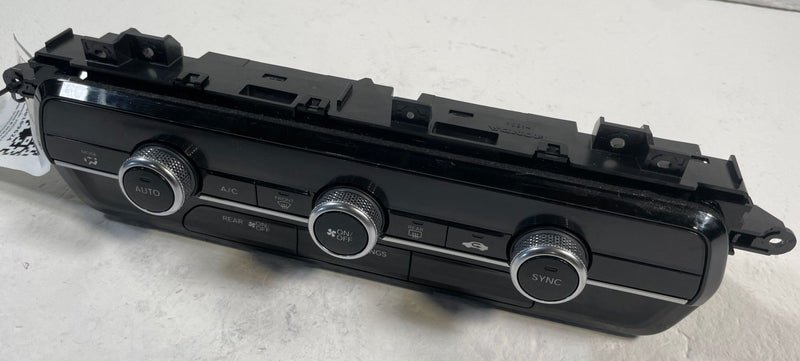Load image into Gallery viewer, 2023 - 2025 HONDA PILOT LX A/C HEATER CLIMATE CONTROL SWITCH PANEL 3.5L # 109624
