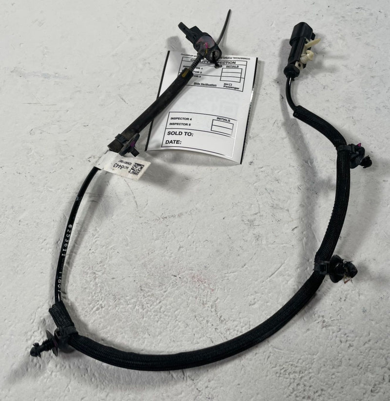 Load image into Gallery viewer, 25-26 CHEVROLET EQUINOX REAR LH OR RH SIDE ABS WHEEL SPEED SENSOR 1.5L # 112327
