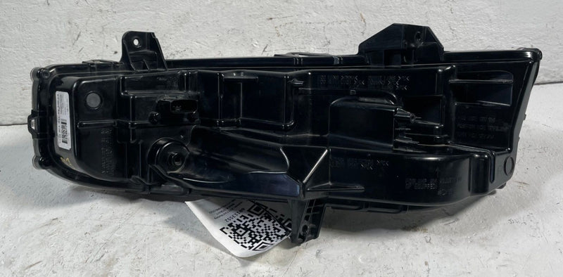 Load image into Gallery viewer, 2018 - 2023 FORD MUSTANG FRONT RIGHT PASSENGER SIDE FOG LIGHT LAMP # 113552
