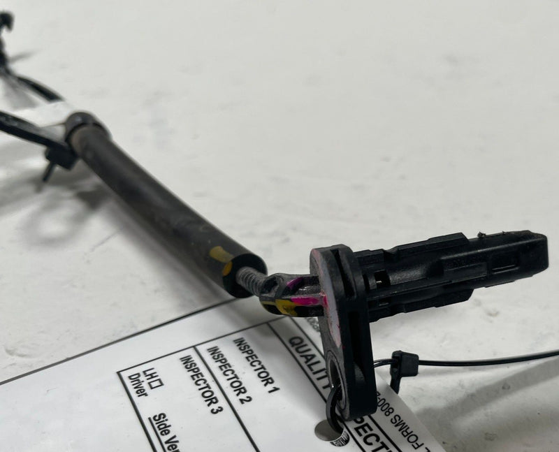 Load image into Gallery viewer, 25-26 CHEVROLET EQUINOX REAR LH OR RH SIDE ABS WHEEL SPEED SENSOR 1.5L # 112327
