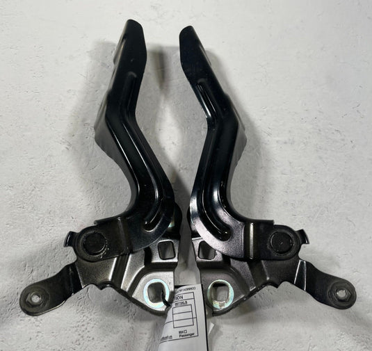 25 - 26 CHEVROLET EQUINOX FRONT LEFT & RIGHT SIDE HOOD HINGES PAIR 1.5L