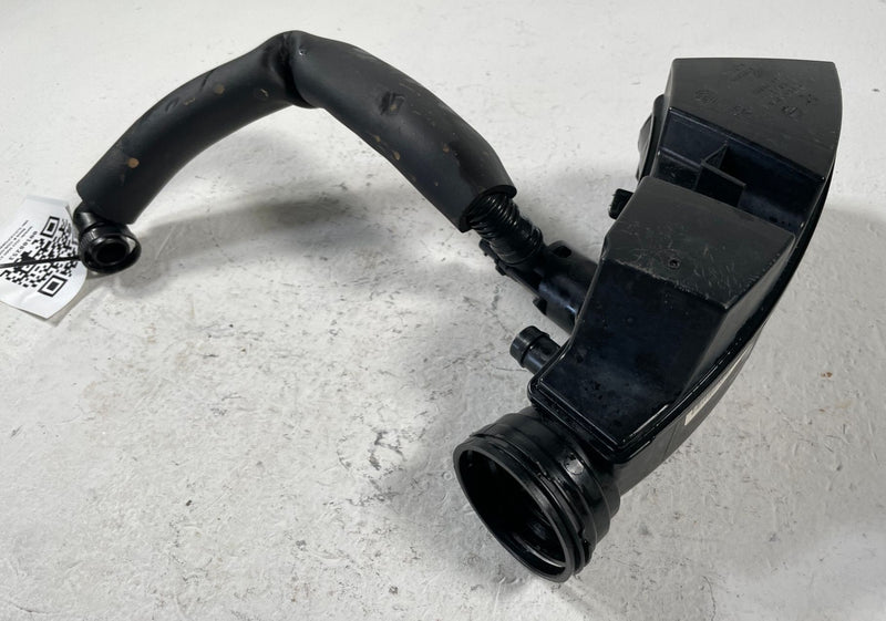 Load image into Gallery viewer, 2028-2024 BMW X3 ENGINE AIR CLEANER INTAKE FILTERED AIR PIPE TUBE # 108253
