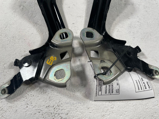 25 - 26 CHEVROLET EQUINOX FRONT LEFT & RIGHT SIDE HOOD HINGES PAIR 1.5L