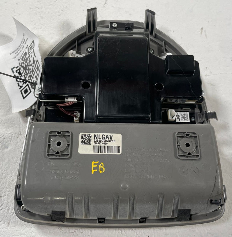 Load image into Gallery viewer, 2019 - 2023 GENESIS G70 ROOF OVERHEAD CONSOLE DOME LIGHT LAMP W/ SWITCH # 110929
