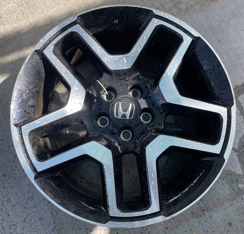 Load image into Gallery viewer, HONDA PASSPORT ELITE 20X8-1/2 TWIN 5 SPOKE ALLOY WHEEL RIM 2022-2023 # 113448
