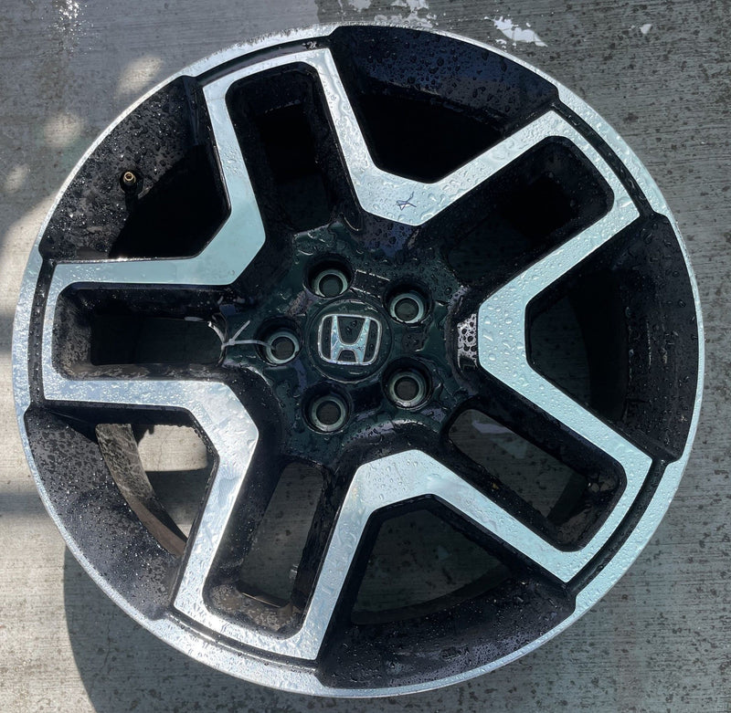 Load image into Gallery viewer, HONDA PASSPORT ELITE 20X8-1/2 TWIN 5 SPOKE ALLOY WHEEL RIM 2022-2023 # 113430
