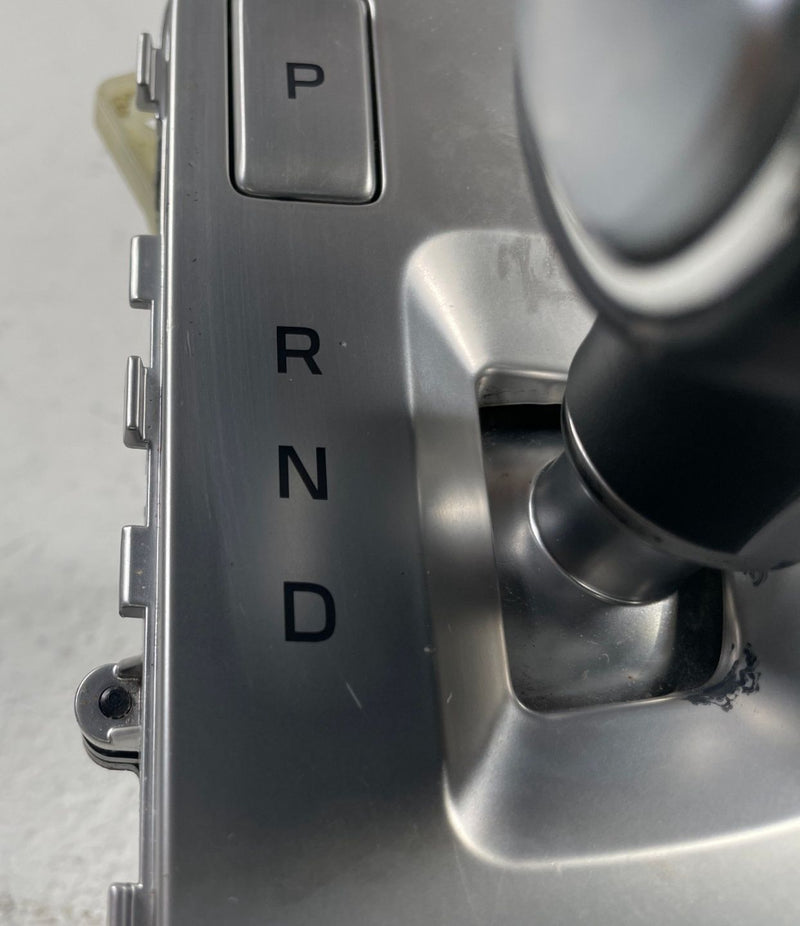 Load image into Gallery viewer, 2022-2023 GENESIS G70 AUTOMATIC GEAR SHIFTER FLOOR LEVER KNOB ASSEMBLY # 110930
