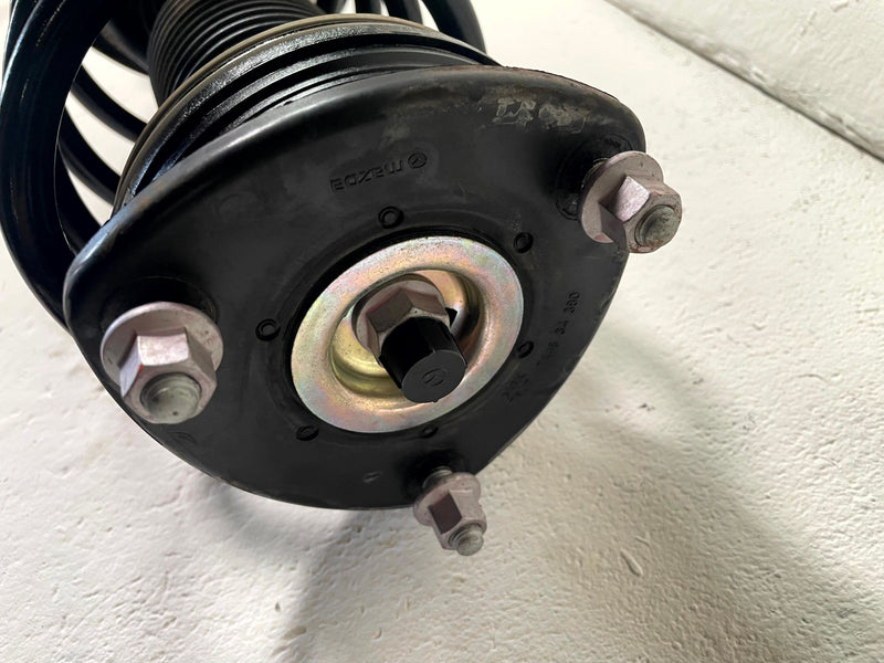 Load image into Gallery viewer, 2022-2025 MAZDA CX-5 FRONT RIGHT SIDE SUSPENSION SHOCK STRUT ABSORBER # 113819
