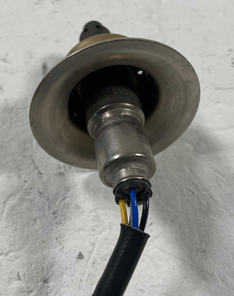 Load image into Gallery viewer, 2019-2023 GENESIS G70 ENGINE UPSTREAM LAMBDA O2 OXYGEN SENSOR 2.0L # 110931
