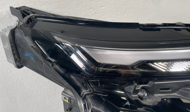 Load image into Gallery viewer, 2025-2026 CHEVROLET EQUINOX RIGHT PASSENGER SIDE LED HEADLIGHT HEADLAMP # 112422
