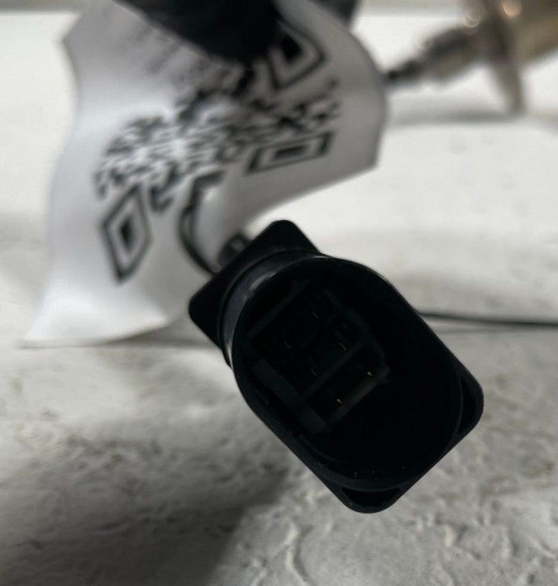 Load image into Gallery viewer, 2019-2023 GENESIS G70 ENGINE UPSTREAM LAMBDA O2 OXYGEN SENSOR 2.0L # 110931
