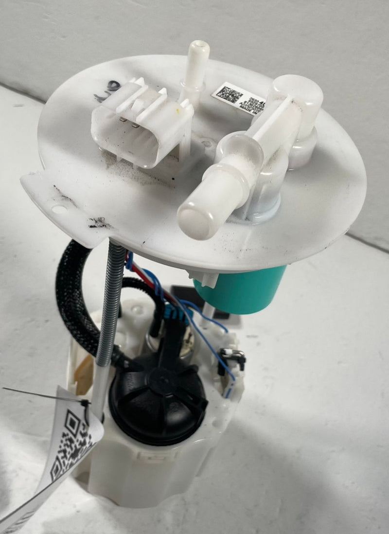Load image into Gallery viewer, 2025 - 2026 CHEVROLET EQUINOX FUEL GAS TANK PUMP SENDING LEVEL UNIT 1.5L #112436
