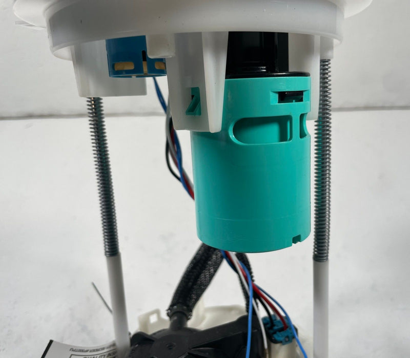 Load image into Gallery viewer, 2025 - 2026 CHEVROLET EQUINOX FUEL GAS TANK PUMP SENDING LEVEL UNIT 1.5L #112436
