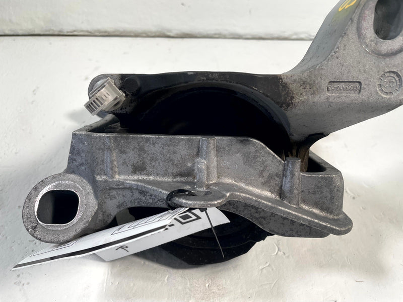 Load image into Gallery viewer, 2017-2025 MAZDA CX-5 FRONT RIGHT ENGINE FRAME MOUNT SUPPORT BRACKET 2.5L #113821
