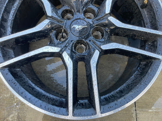 FORD MUSTANG 18x8 10 5 SPLIT SPOKE ALLOY WHEEL RIM W/O TIRE ONLY 1 18-23 #113573