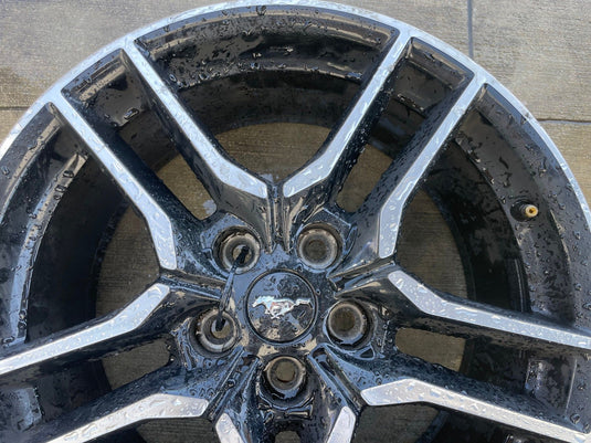 FORD MUSTANG 18x8 10 5 SPLIT SPOKE ALLOY WHEEL RIM W/O TIRE ONLY 1 18-23 #113573
