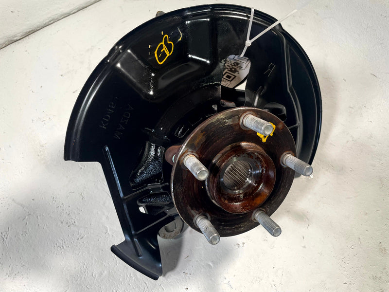 Load image into Gallery viewer, 2019-2025 MAZDA CX-5 FRONT RIGHT PASSENGER SIDE SPINDLE KNUCKLE &amp; HUB # 113818
