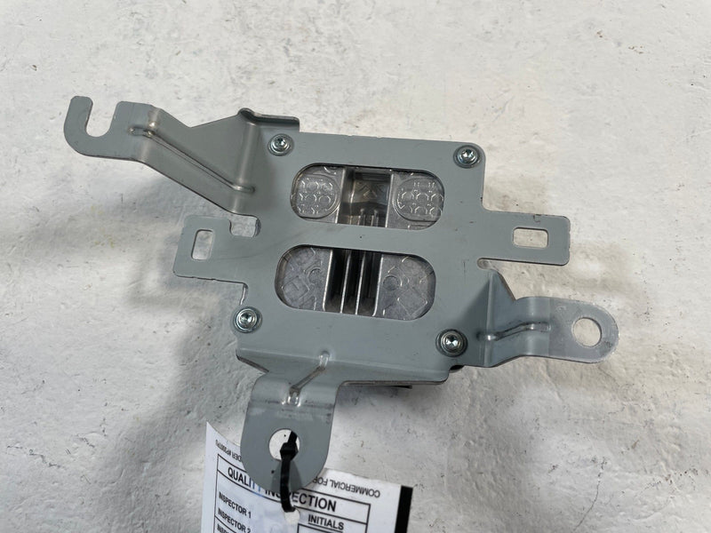 Load image into Gallery viewer, 2023-2025 HONDA PILOT POWER SUPPLY VOLTAGE STABILIZER CONTROL MODULE # 109617
