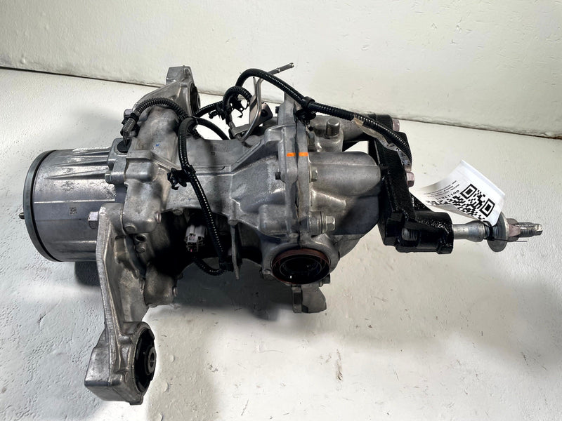 Load image into Gallery viewer, 2017-2025 MAZDA CX-5 CX-9 AWD REAR DIFFERENTIAL AXLE CARRIER 36K MILES # 113835
