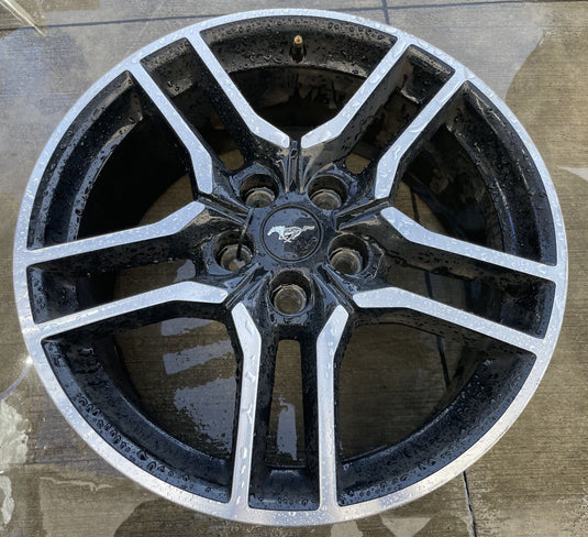 FORD MUSTANG 18x8 10 5 SPLIT SPOKE ALLOY WHEEL RIM W/O TIRE ONLY 1 18-23 #113574