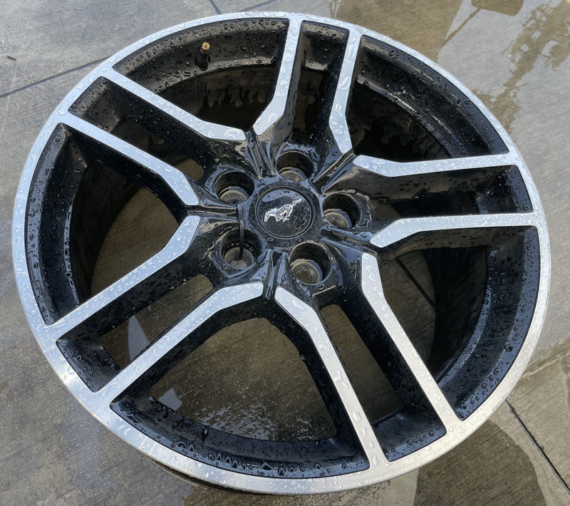 Load image into Gallery viewer, FORD MUSTANG 18x8 10 5 SPLIT SPOKE ALLOY WHEEL RIM W/TIRE (ONLY#1) 18-23 #113574
