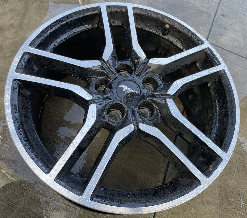 Load image into Gallery viewer, FORD MUSTANG 18x8 10 5 SPLIT SPOKE ALLOY WHEEL RIM W/TIRE (ONLY#1) 18-23 #113574
