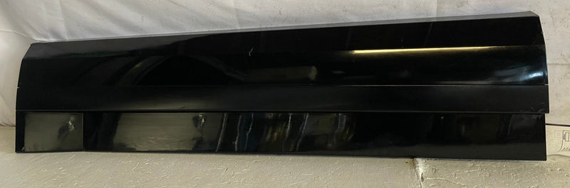 Load image into Gallery viewer, 24-26 HYUNDAI SANTA FE FRONT RIGHT PASSENGER SIDE DOOR LOWER MOLDING #108677
