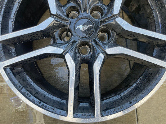 FORD MUSTANG 18x8 10 5 SPLIT SPOKE ALLOY WHEEL RIM W/O TIRE ONLY 1 18-23 #113574